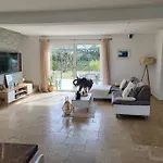Jolie Maison Familiale Golfe De Saint-tropez Villa Gassin